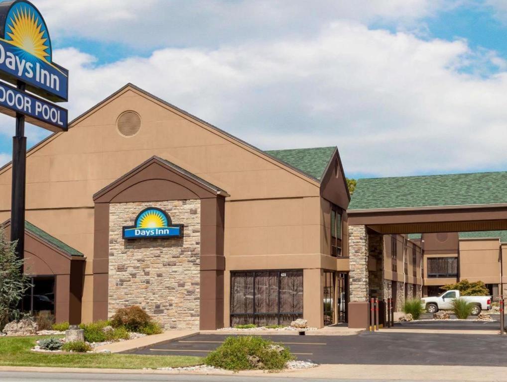 Days Inn Springfield South Exterior photo